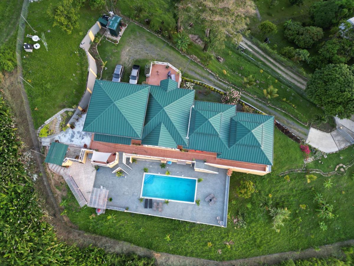 The Victory Villa Parrot Hall Dış mekan fotoğraf